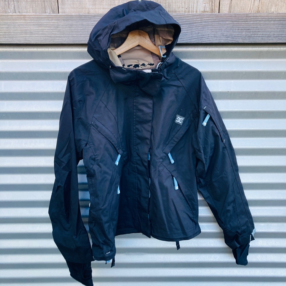 Vintage DC Women's Ski/ Snowboard Black Jacket